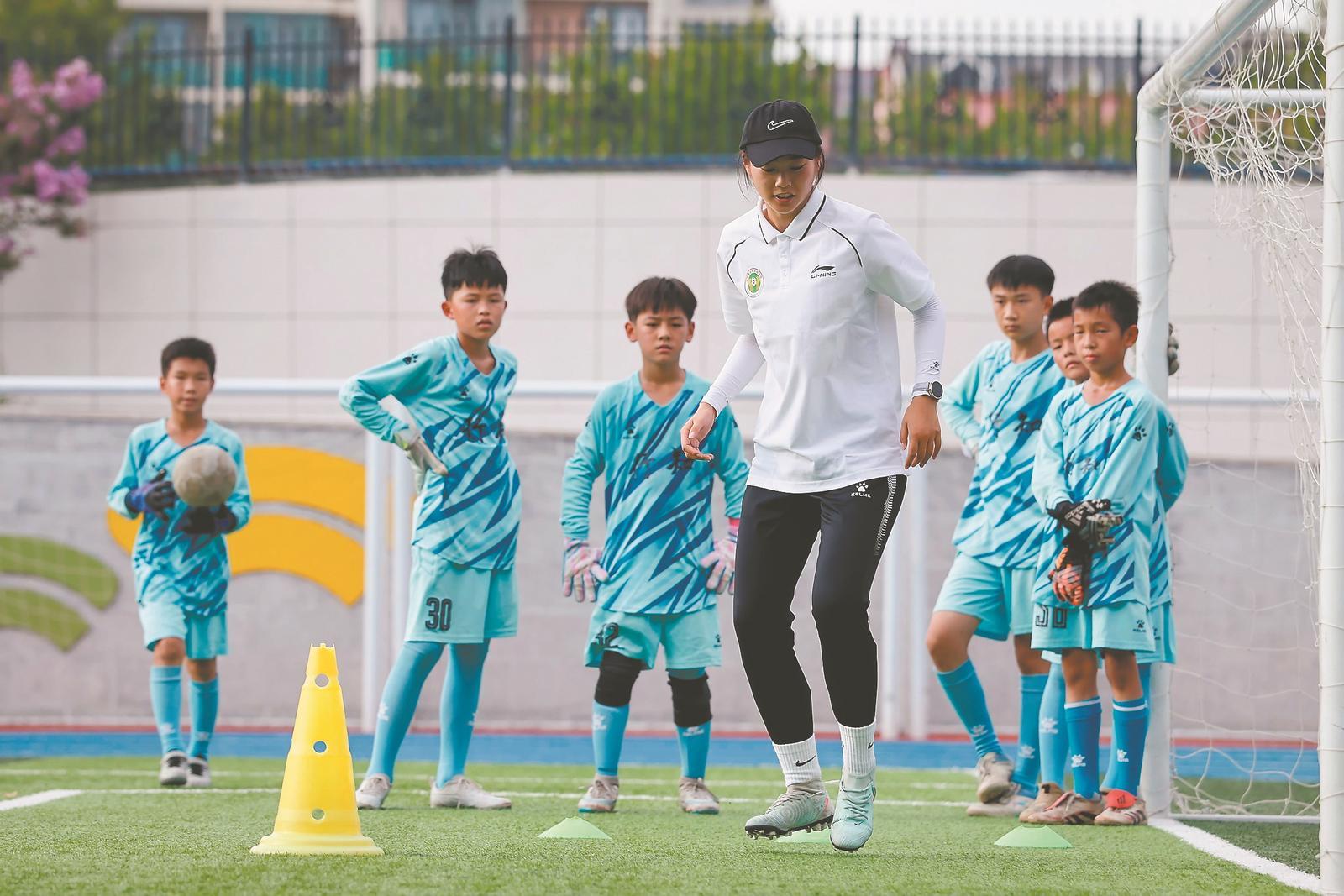 形成一个长, 子们打好基 形成一个长, 子们打好基