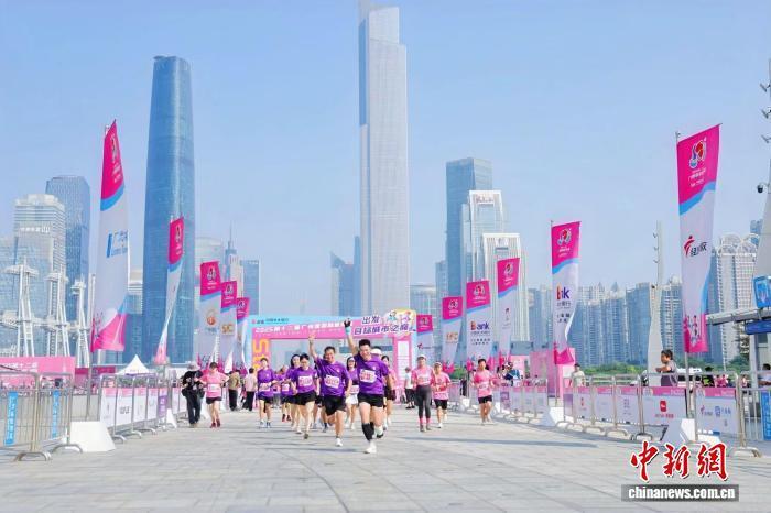 会慈善医疗, 是全球少有, 善的深度融 会慈善医疗, 是全球少有, 善的深度融